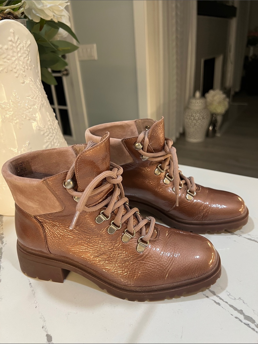 Wonders Spain Patent Bronce Lace-Up Hiking-Inspired Ankle Boots size 6.5-7 -EU37